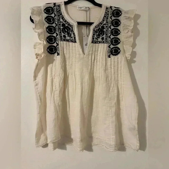 NWT boho top size XS but is loose and flowy (S103) - Picture 1 of 7